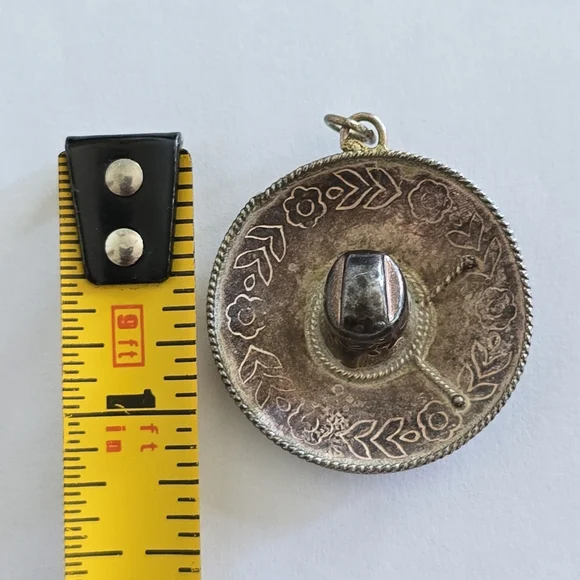 Vintage Mexican Hat Pendant Sterling signed Mexico Silver - Picture 5 of 7